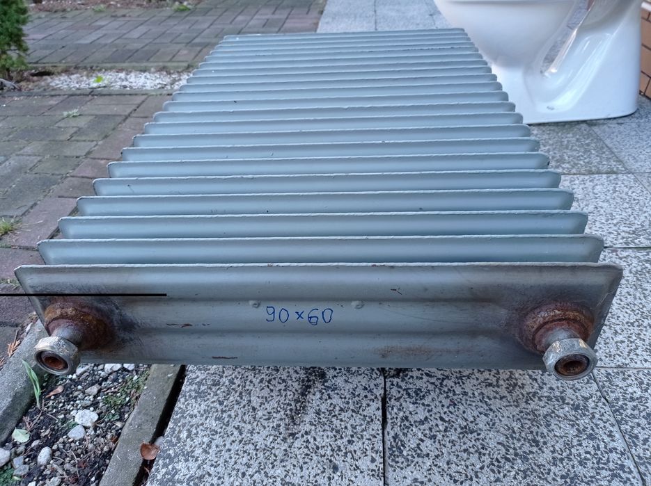 Grzejniki żeberkowe stalowe 2sztuki