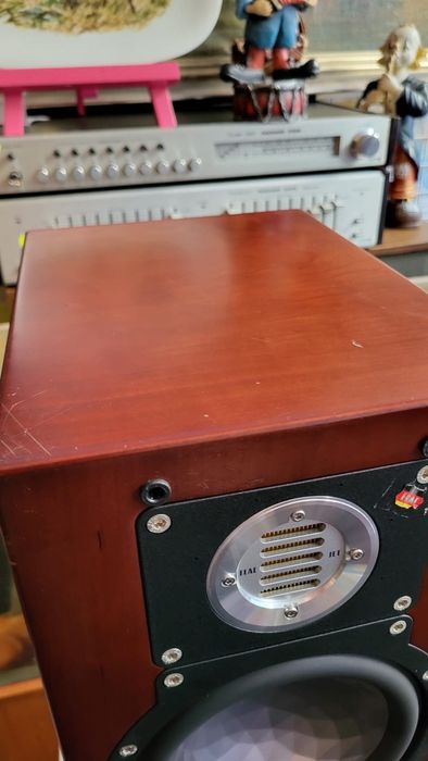 Elac BS 244 kolumny głośnikowe