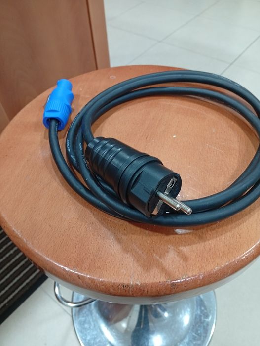 2 Cabos Alimentação Powercon semi Novos