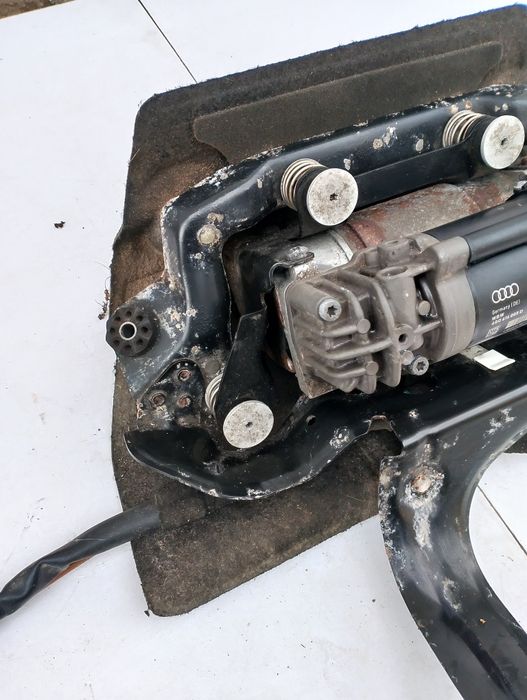 Audi A6 C7 A7 A8 Kompresor Zawieszenia Pneumatycznego