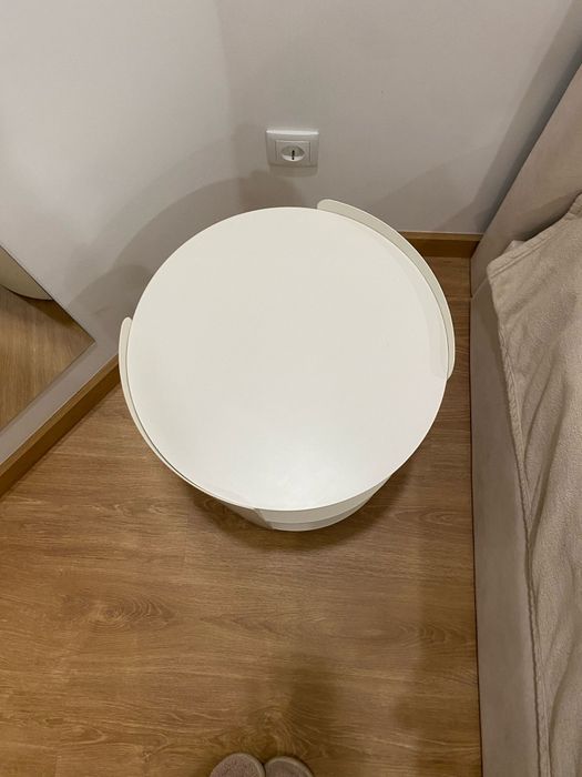 Mesa de apoio branca