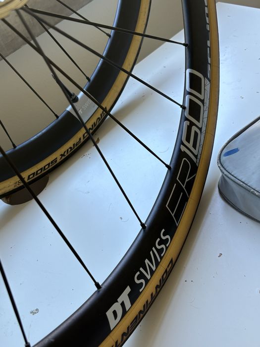DT Swiss ER1600 SPLINE Disc – Excelente Estado