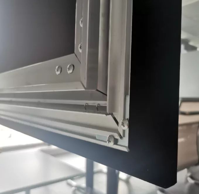 ALR екран для проектора LP PET Crystal BSP (FFB),100" (*У наявності*)