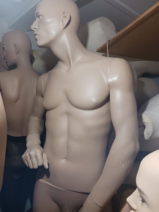 Manequins boa qualidade. Peniche