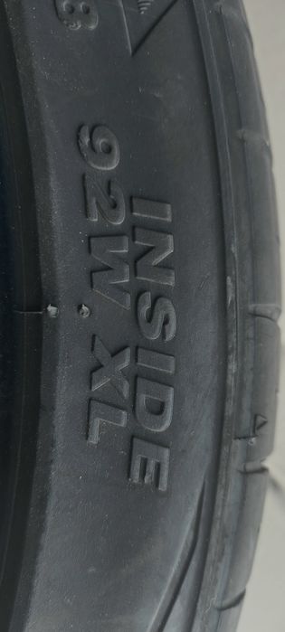 Pneus Kenda 225 40 18