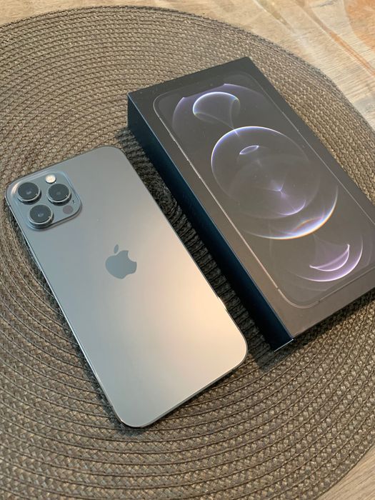 Телефон IPhone 12Pro Max