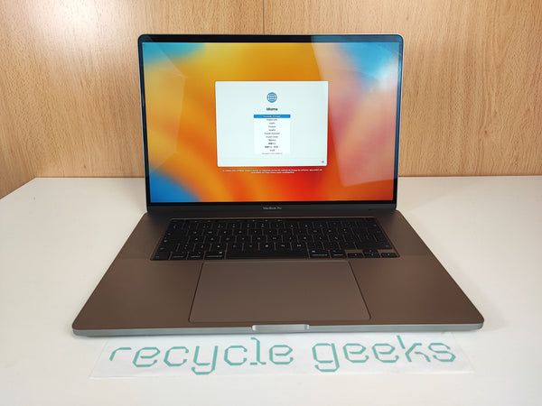 Apple Macbook Pro A2141 i9 9980HK 64GB RAM DDR4 1TB NVMe Teclado PT