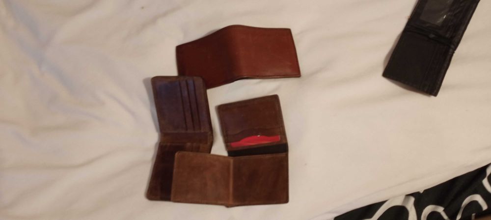 sprzedaż portfeli ze skóry naturalnej