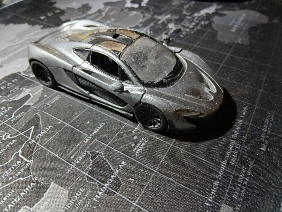 Продам машинки модельки металлические