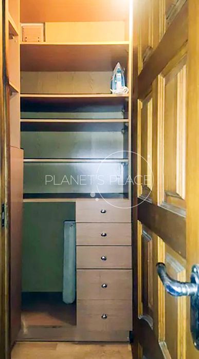 Продаж 2к. квартири, вул. Золотоустівська 4, м. Вокзальна.