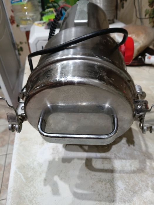 Гриндер, кавомолка,дробарка,млин