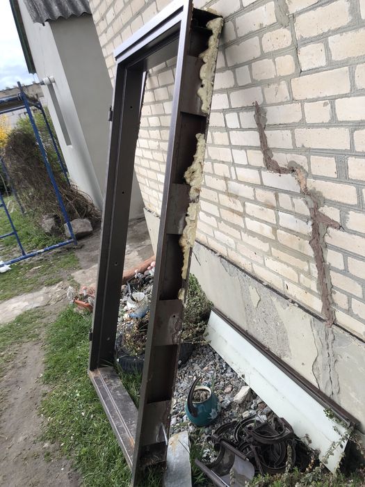 Дверь металлическая бу
