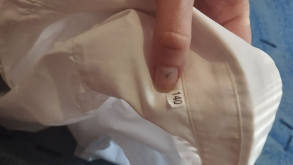 Продам нарядні блузочки для дівчаток