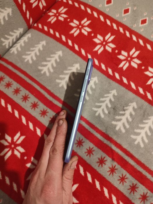 Продам телефон Motorola G20 4/64