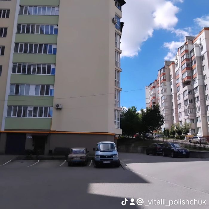 Продаж Рєпіна 2 кімнатна