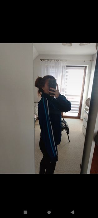 Bluza sportowa .
