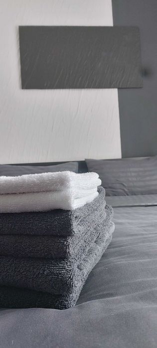 Кімната-студія подобово з власною кухнею