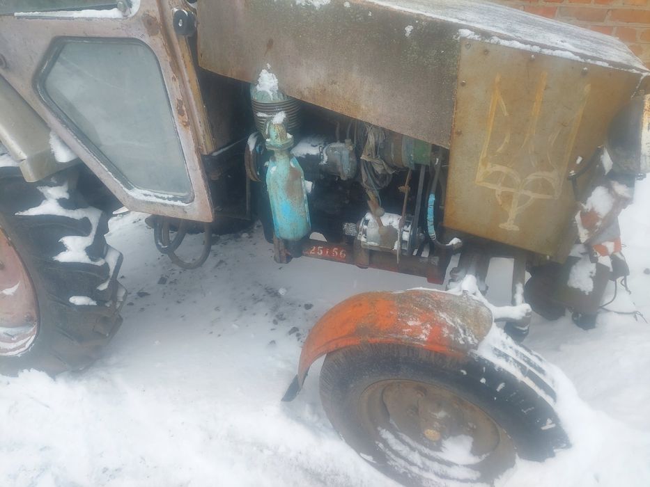 Трактор Т 25 у робочому стані