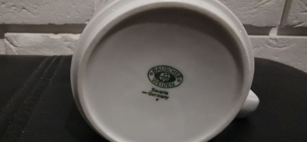 Niemiecki Kubek kolekcjonerski ceramiczny  Waldwirtschaft Großhesseloh