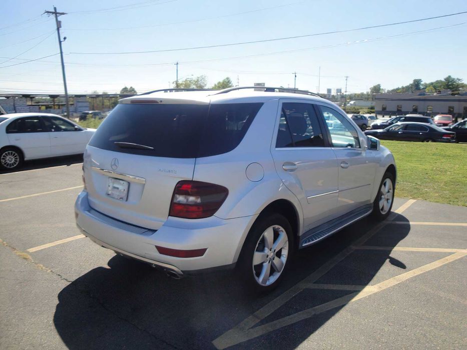 Mercedes-Benz M-Class ML 350 4MATIC      2011