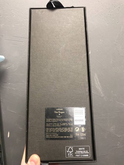 Коробки Dom Perignon