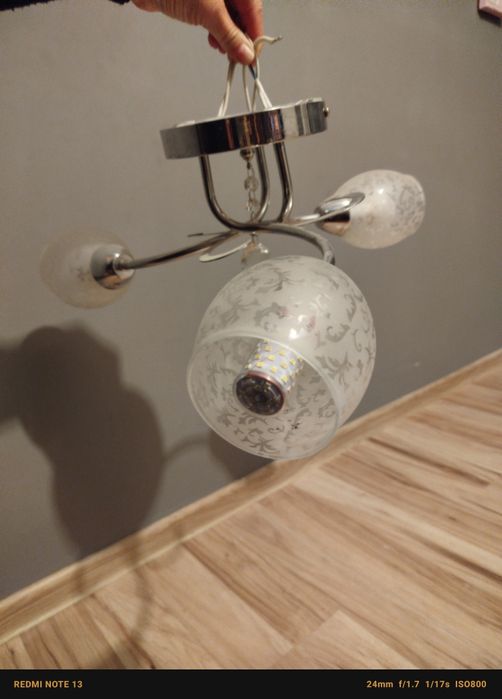 Sprzedam żyrandol...