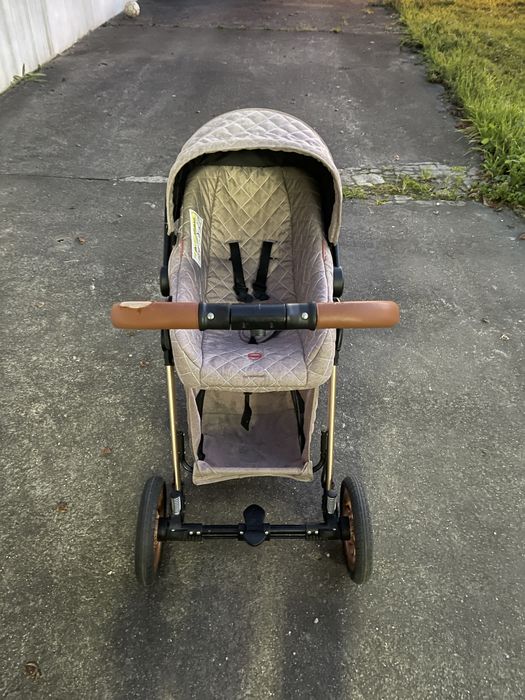 Carrinho bebé 3 em 1
