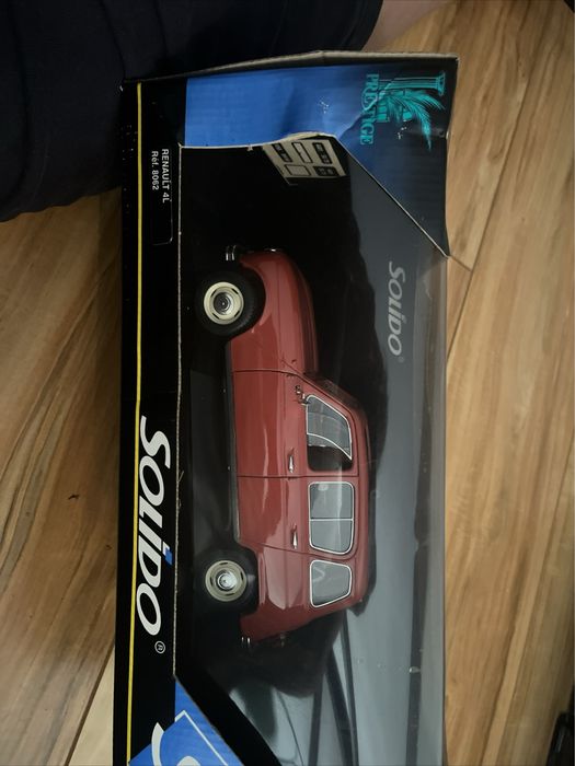 Minuatura Renault 4L