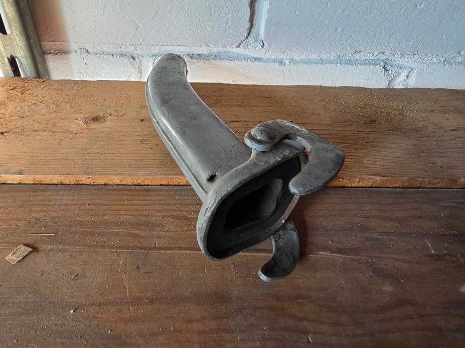 Nalewak do kanistra stalowego