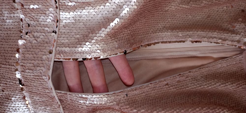 Cekinowa sukienka rozm 40