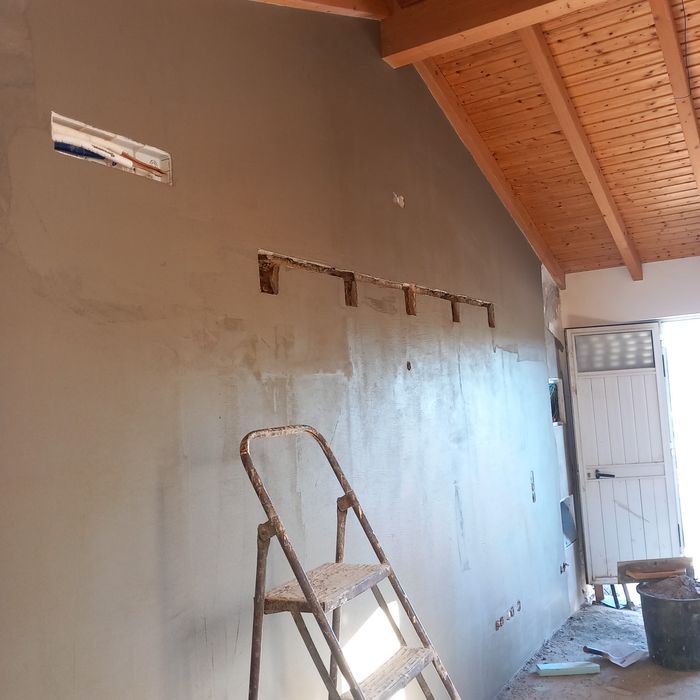 Serviços de remodelação residencial e comercial (interiores)