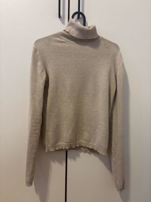 Beżowy golf rozmiar M