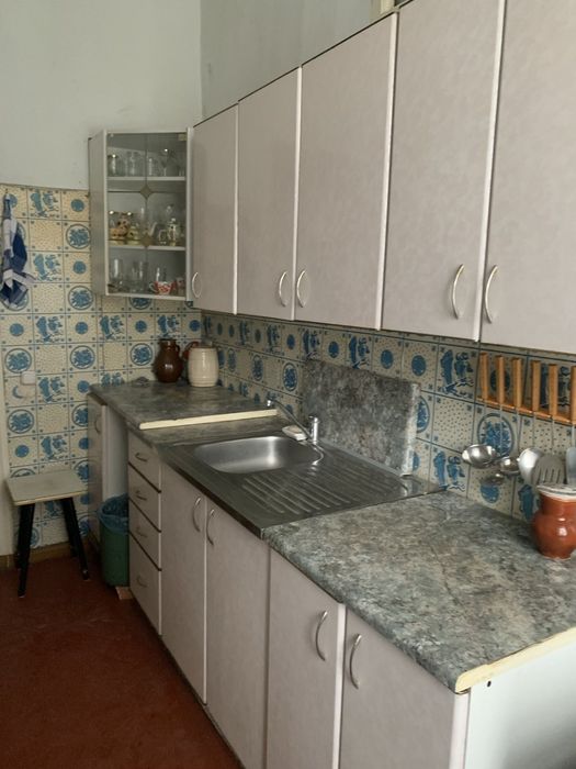 Продам 2 кімн. квартиру в центрі. Метро  Наукова 3 хв. є-Відновлення