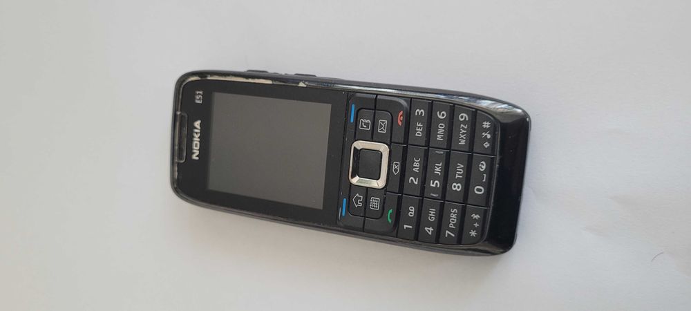 Telefon nokia e51 działa