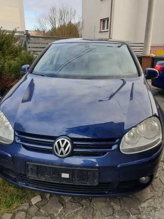 Drzwi  prawy tył, kpl przód  prawy golf V LD5Q KOLOR maska  zderzak