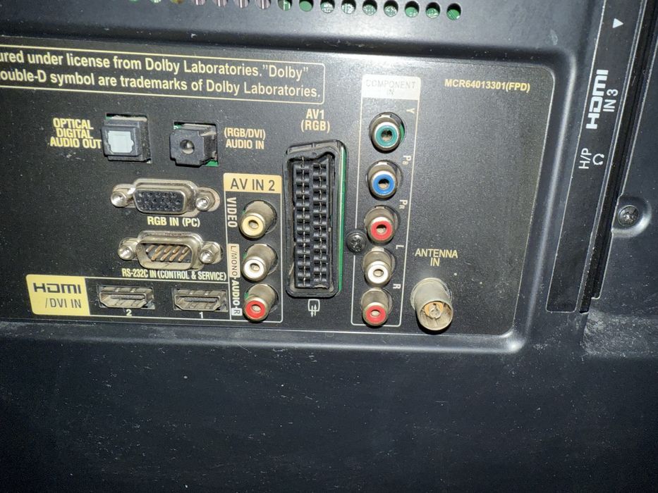Terewizor LCD 37 cali płaski trzy letni
