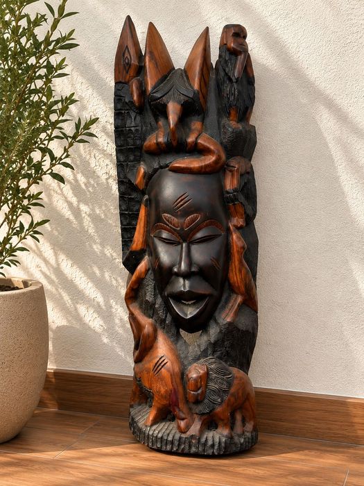 Escultura / Máscara Africana em Madeira