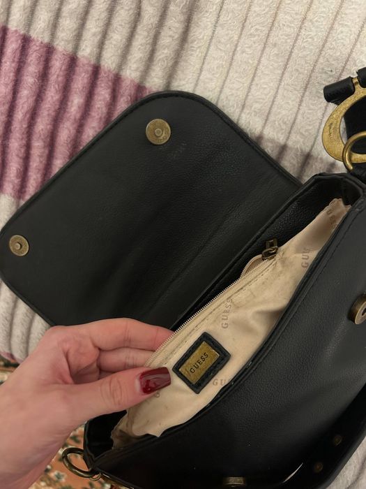 НОВААА  сумка Bershka Стан шикарний  шкіра 1100 грн .Сумка GUESS оріг