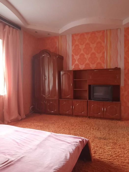 Будинок для сімї або військових в оренду на місяць - два