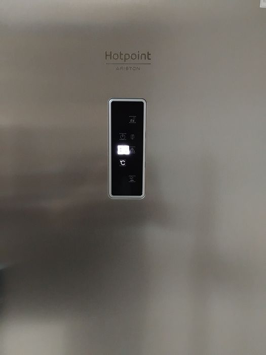 Frigorífico Hotpoint com um anode garantia