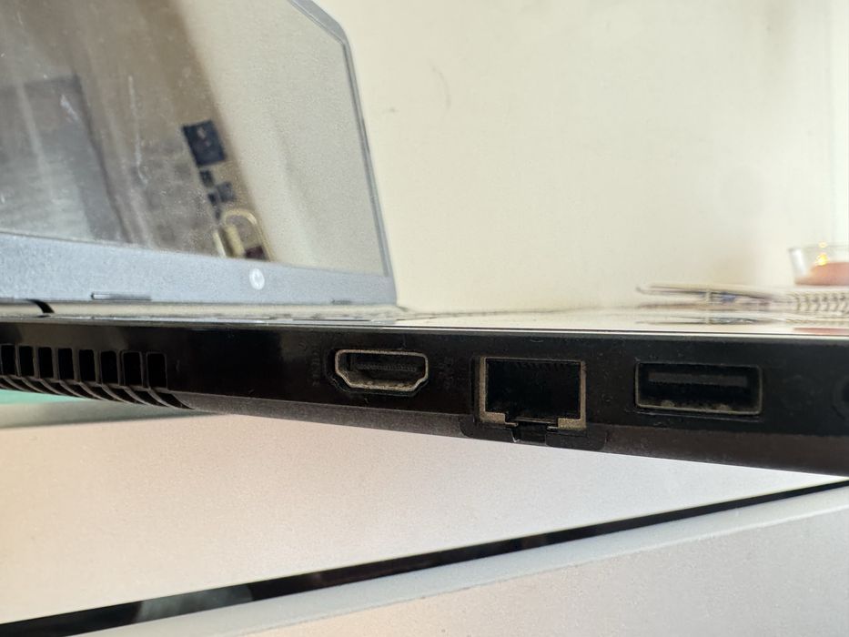 Computador HP preto