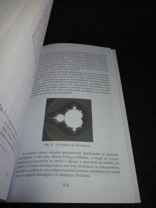 Livro Conceitos Fundamentais da Matemática Gradiva