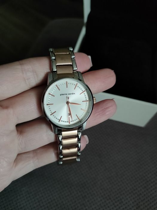 Zegarek damski z datownikiem Pierre Cardin Alfort