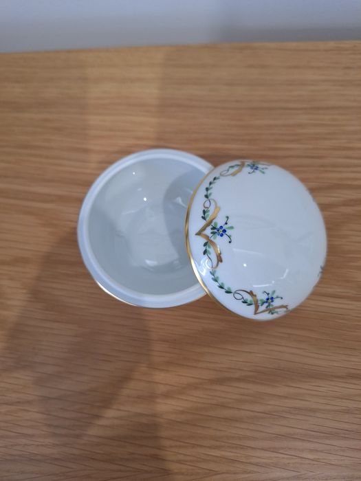 Caixa Guarda-Joias / Bonbonnière Antiga em Porcelana Augarten Wien - Pintada à Mão