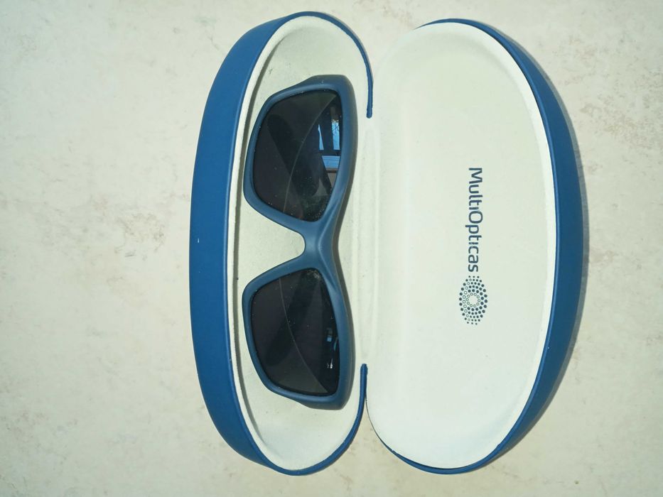 Oculos sol criança441686164610099200