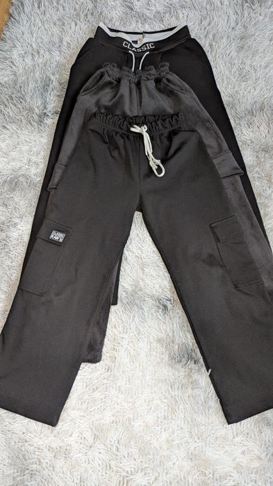 Брюки карго дівчинці на 8-9 років набором 400 грн