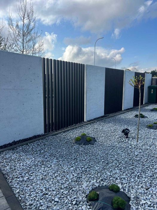 ogrodzenie grzebieniowe aluminiowe pionowe poziome mur betonowy L