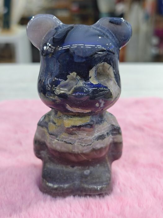 Urso em ágata vulcânica