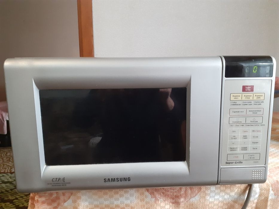 мікрохвильова піч Samsung