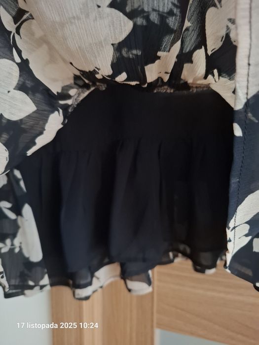 Bluzka z falbaną